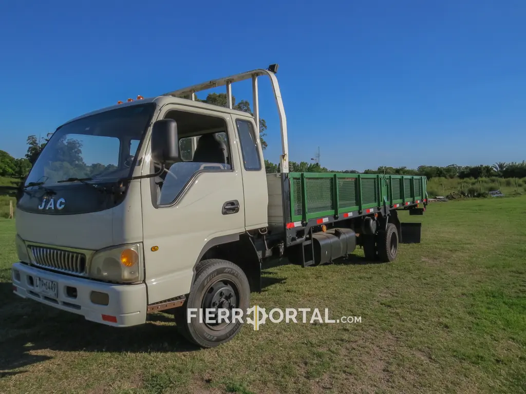 Camion JAC 1083