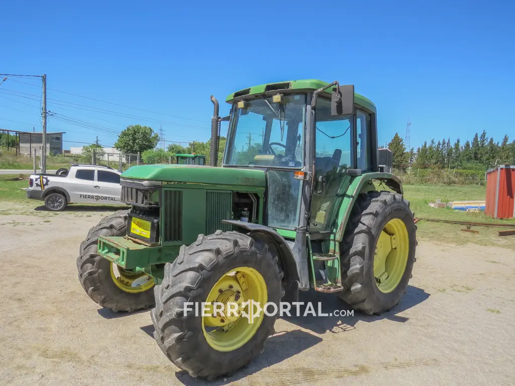 Tractor John Deere 6100