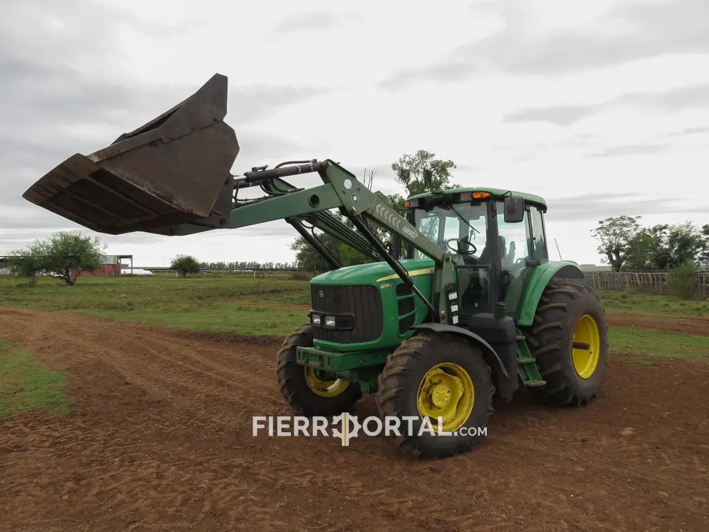 Tractor John Deere 6130 J 