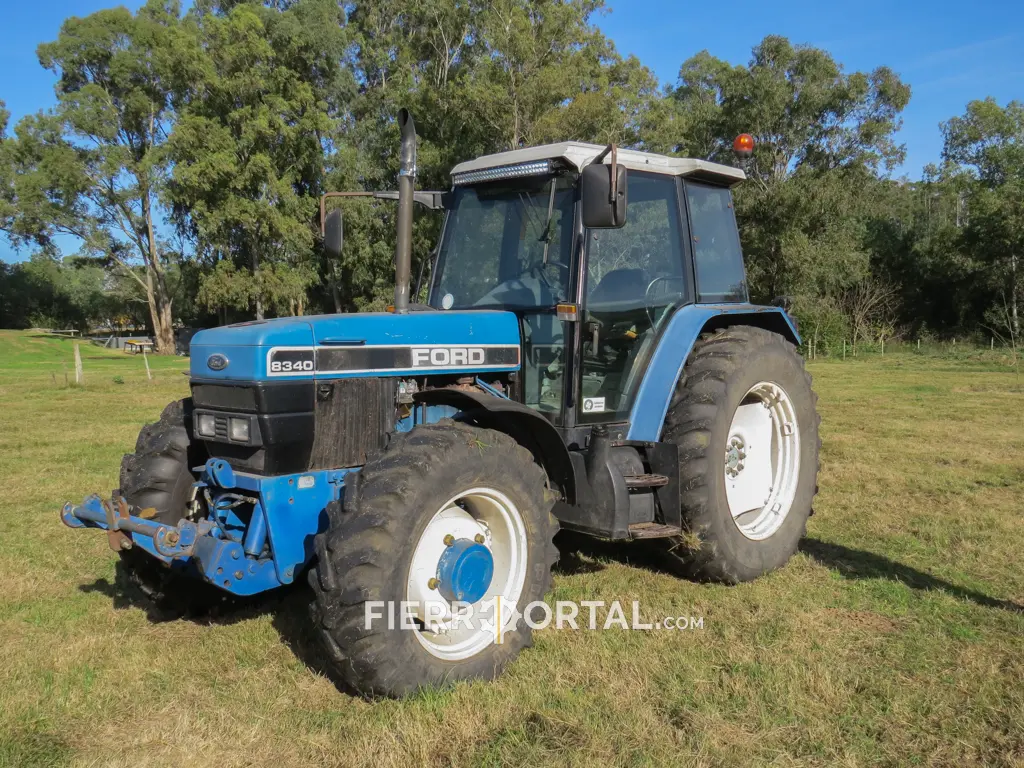 Tractor Ford 8340
