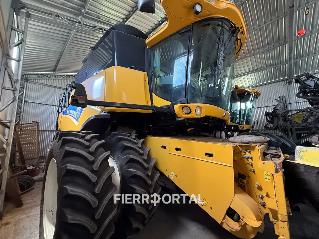 Cosechadora New Holland CR 6080