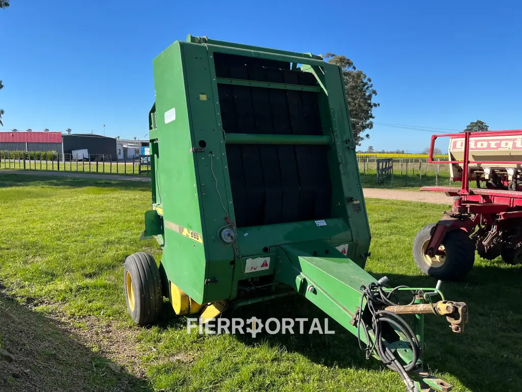Enfardadora John Deere 550