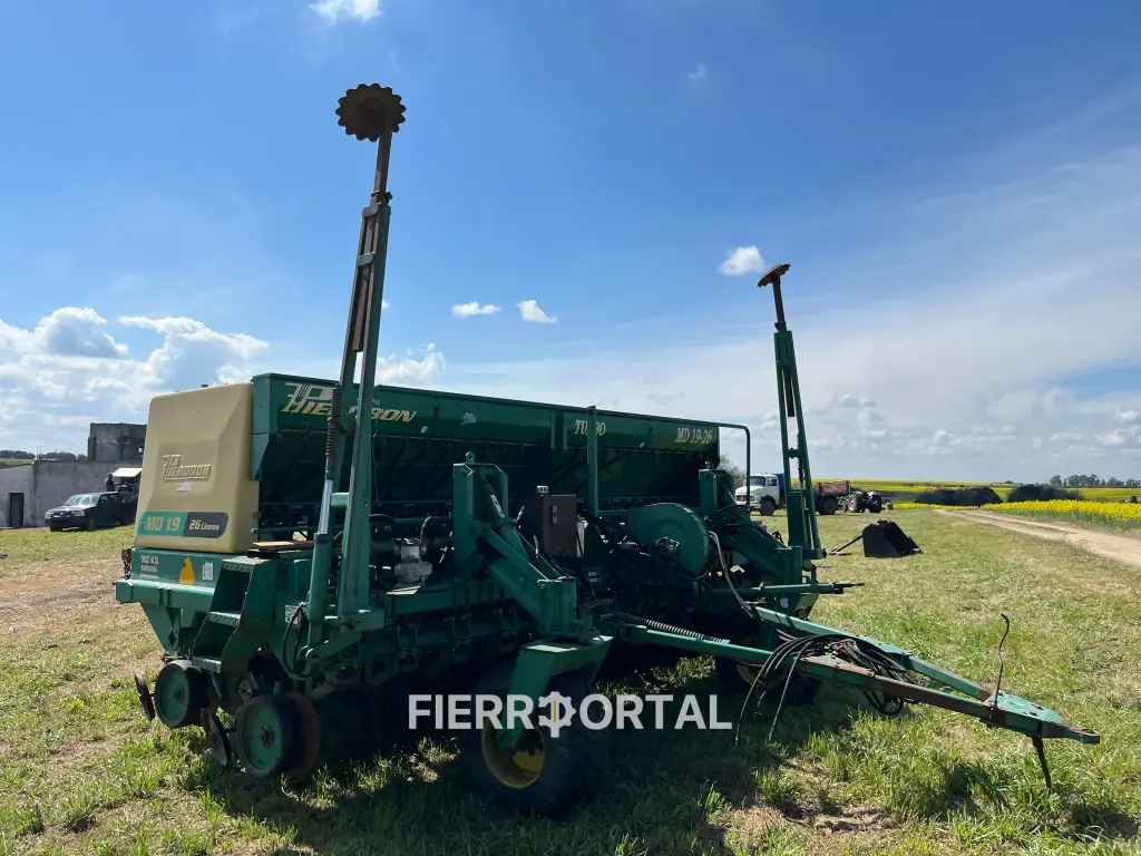 Sembradora Pierobon  MD19-26