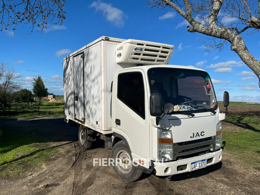 Camion JAC furgon HFC1035KT