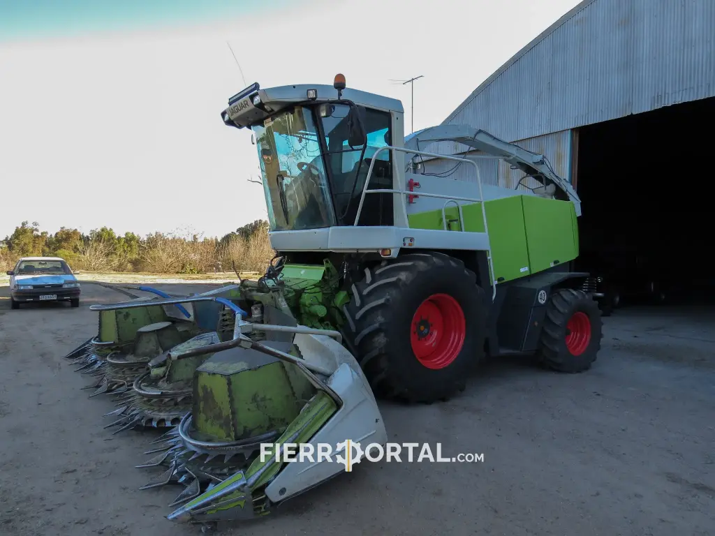 Picadora Class 900 Jaguar