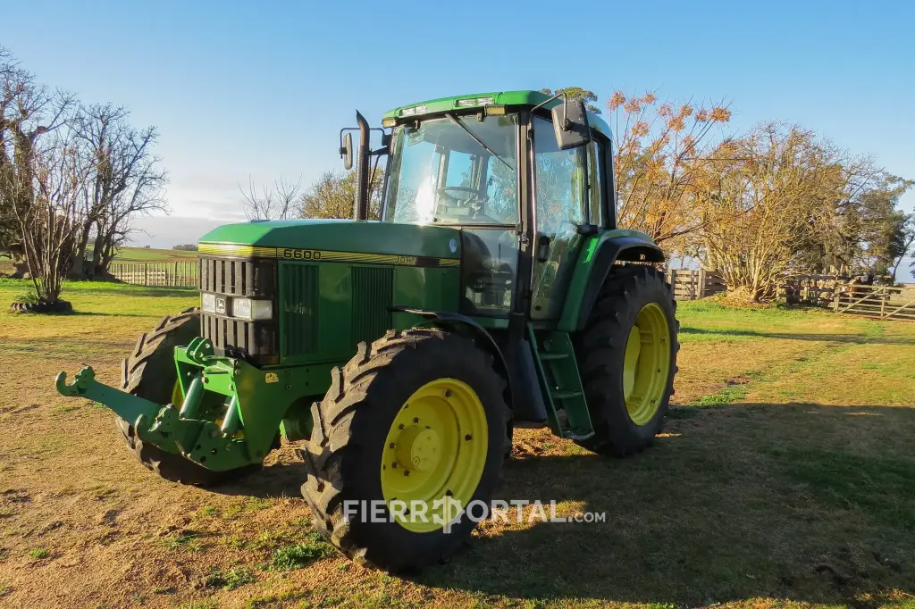Tractor John Deere 6600