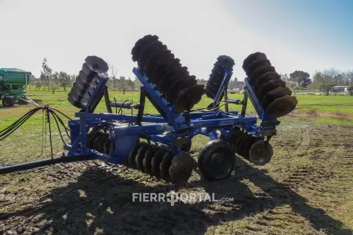 [REF: 051-005] Niveladora TATU 56 discos