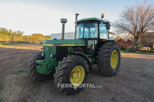 [REF:011-043] Tractor John Deere 3650A
