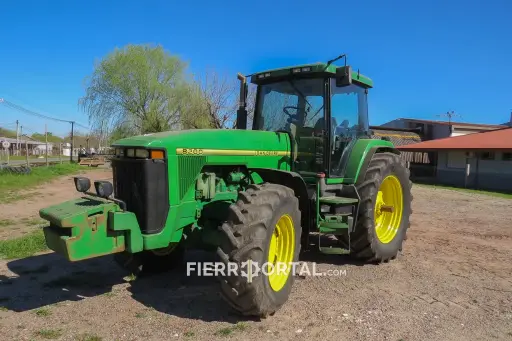 [REF: 011-045] Tractor John Deere 8200