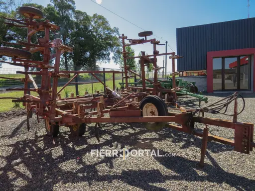 [REF: 057-003] Vibrocultivador Giorgi 