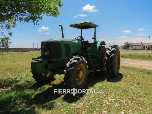 [REF:011-057] Tractor John Deere 7520