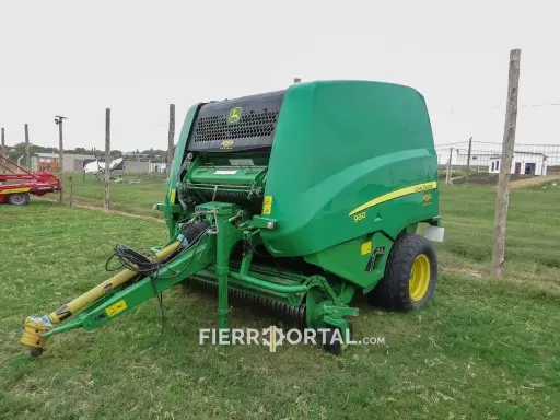 [041-027] Enfardadora John Deere 960