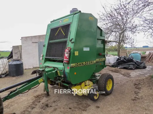 [REF:041-029] Enfardadora John Deere 590 